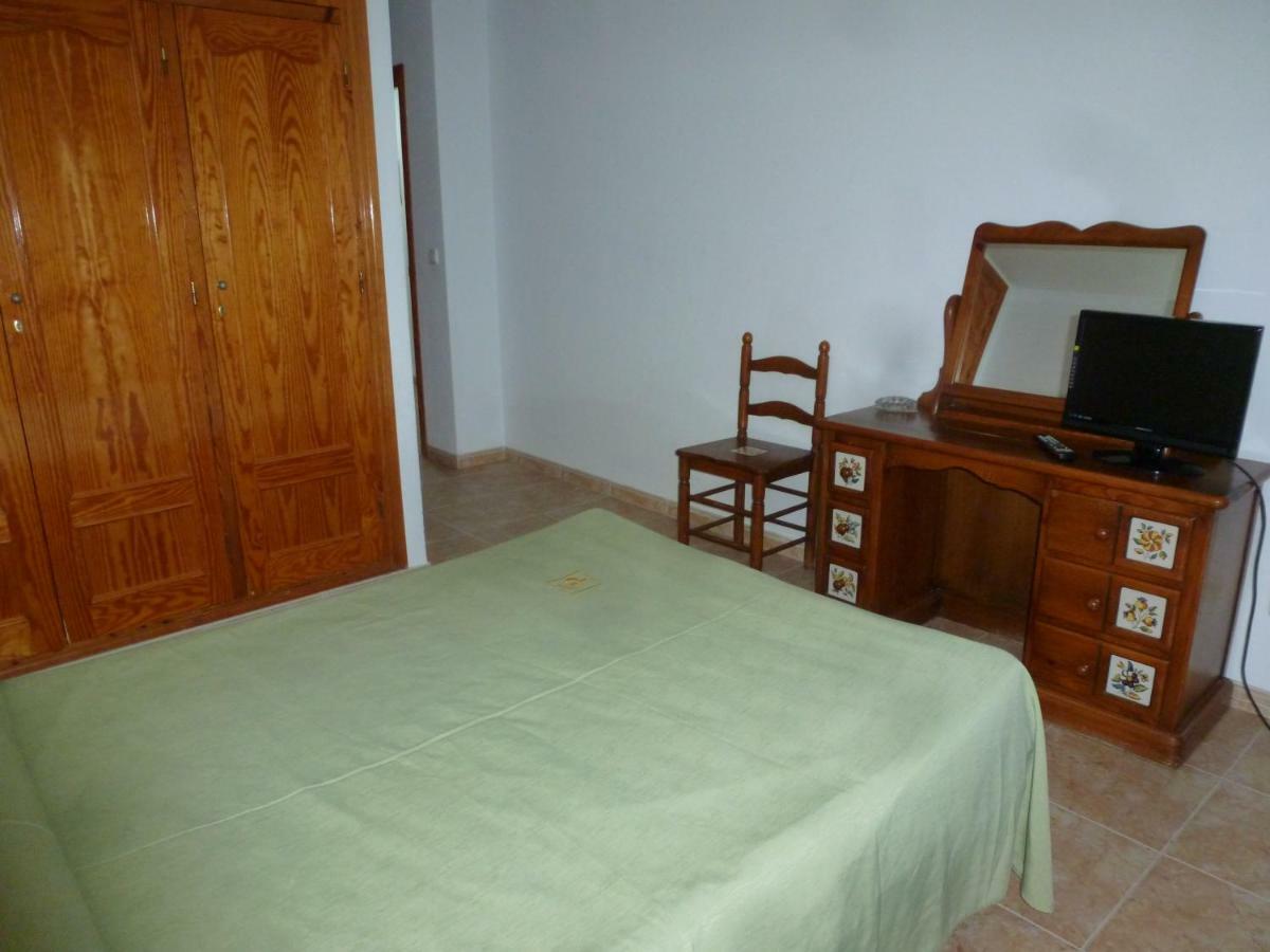 Hostal Cortes 가루차 외부 사진