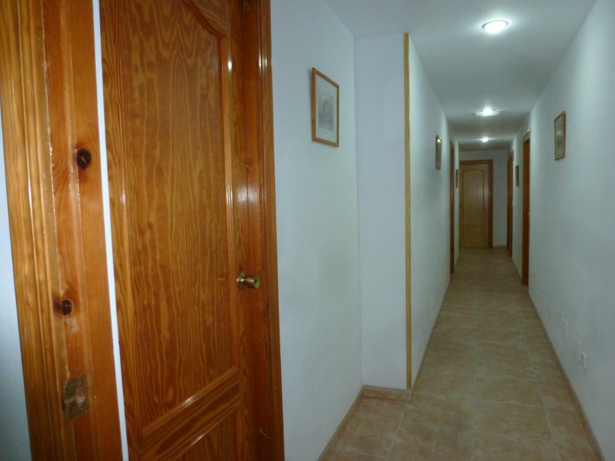 Hostal Cortes 가루차 외부 사진