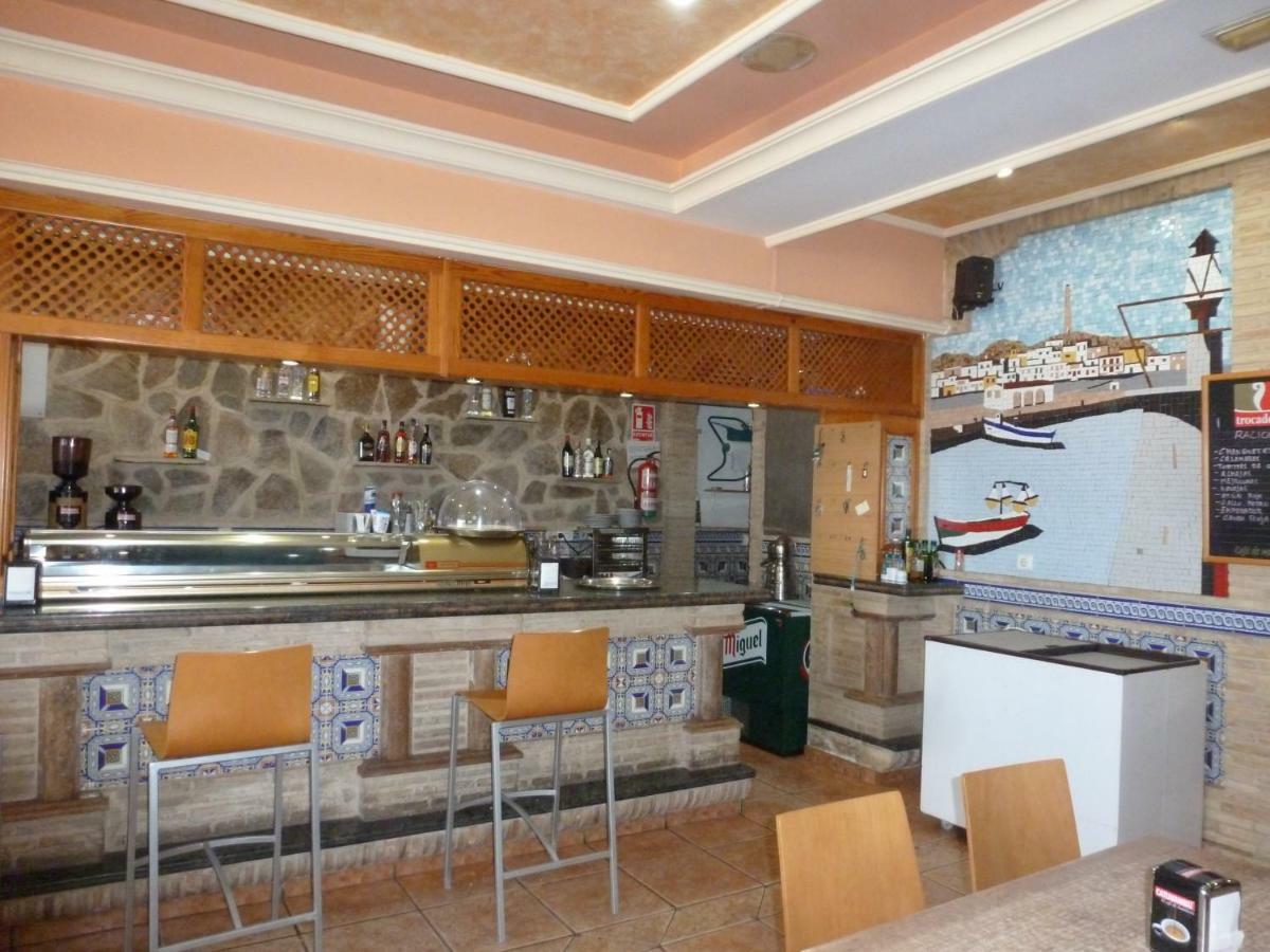 Hostal Cortes 가루차 외부 사진